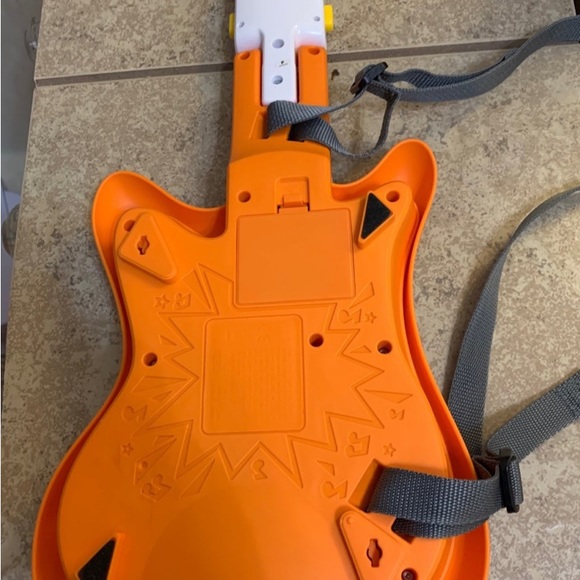 VTech Strum and Jam Kidi Musical Guitar Band - Picture 2 of 10